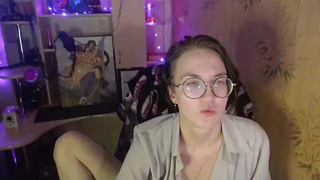 Alessa_Kiss webcam
