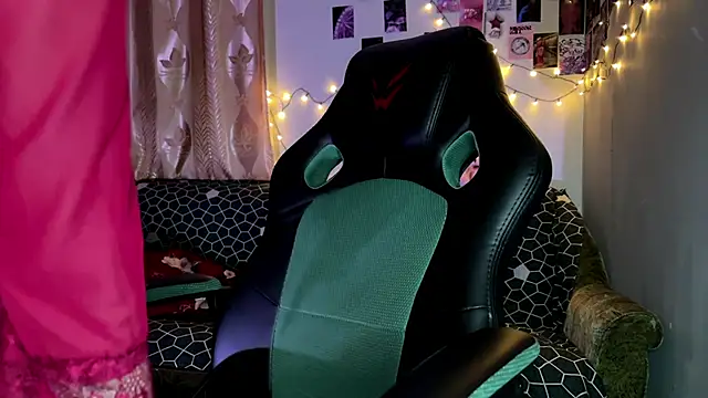 MoonRavelle webcam
