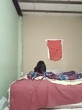 Michellluxo webcam