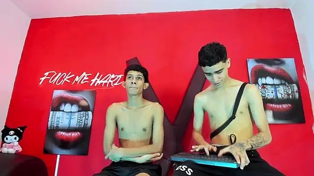 TWINKS_BOYSX webcam