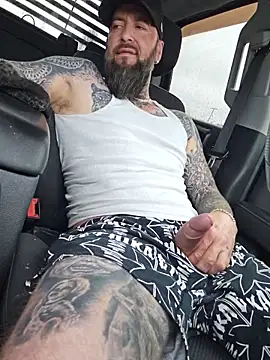 Beardedtattood webcam