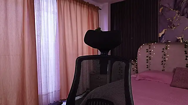 LilithLuxor_ webcam