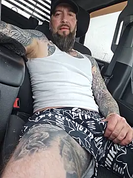 Beardedtattood webcam