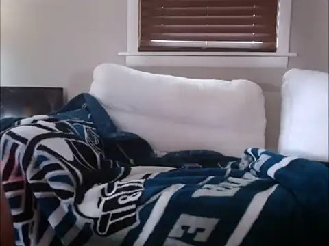 studlyhardwoodd webcam
