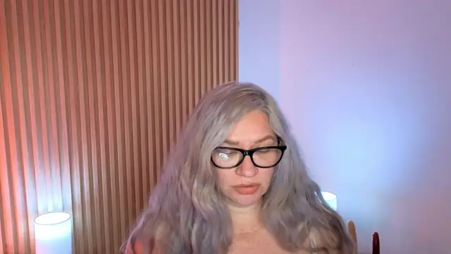 MarianL0ve webcam