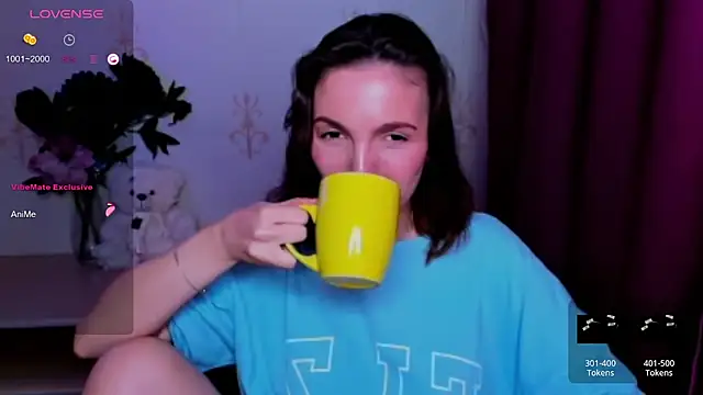 KindHazelHere_ webcam