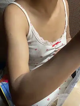 Mina048 webcam