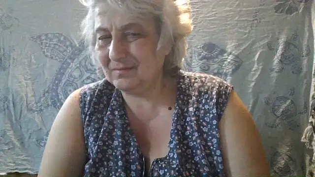 ExquisiteMature webcam