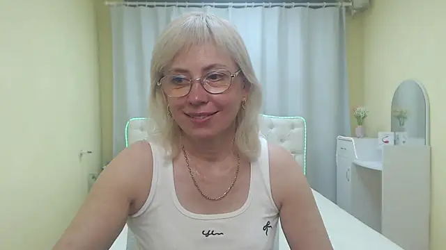LaurenWishy webcam