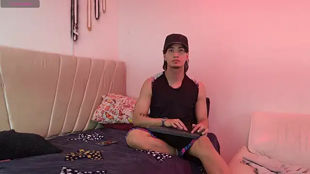 sweetauracouple webcam