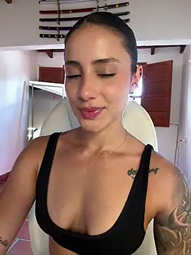 Ale_Lewis webcam