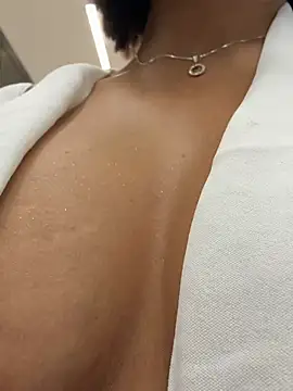Irina_Velvett webcam