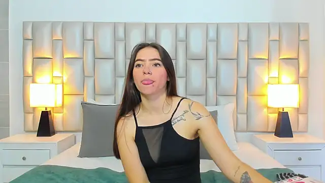 paola_katy_dicks webcam