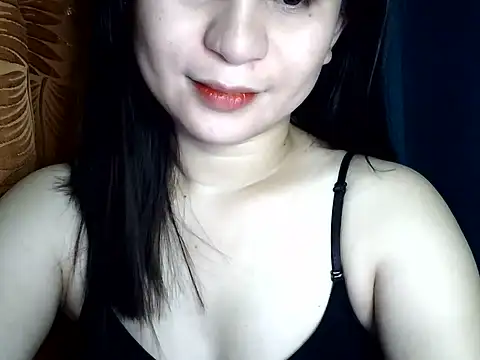 Mia_2022 webcam
