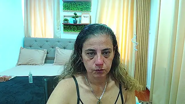 sasi_luna webcam