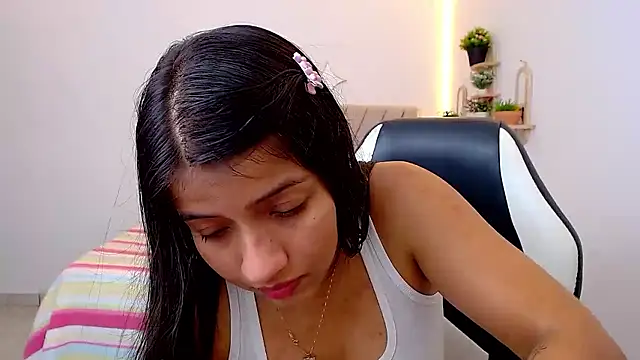 zara_cute webcam