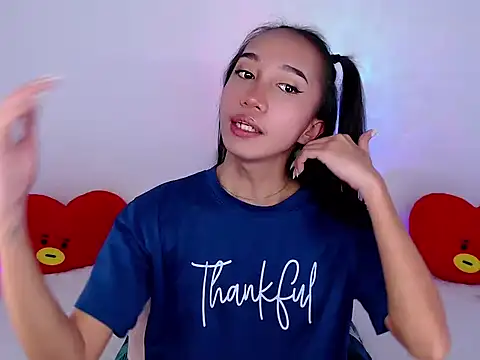Sweet_kittyxx webcam