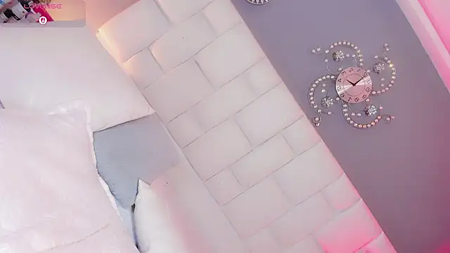 Kisses_Sophia webcam