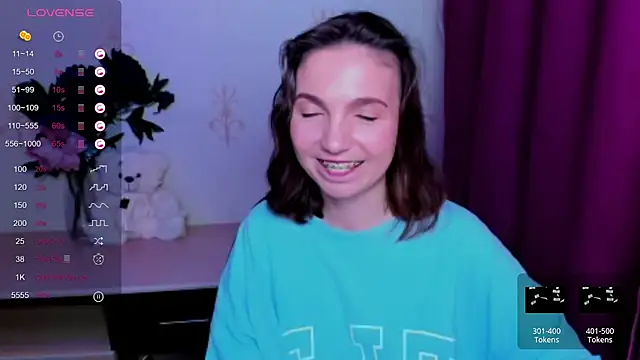KindHazelHere_ webcam