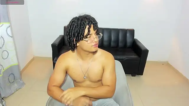 samxx_muscle webcam