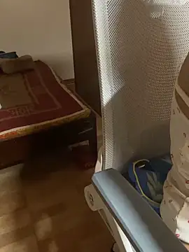 Mina048 webcam