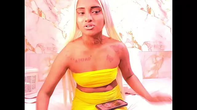 indian_barbie webcam