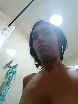 _Saraa- webcam