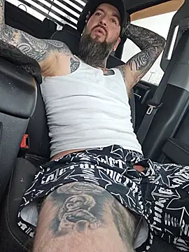 Beardedtattood live sex cam