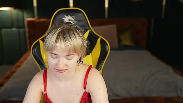 Ava_kiss054 webcam