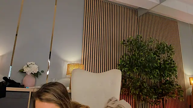 ChloeKole webcam