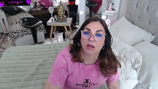 Myrnasexxx webcam