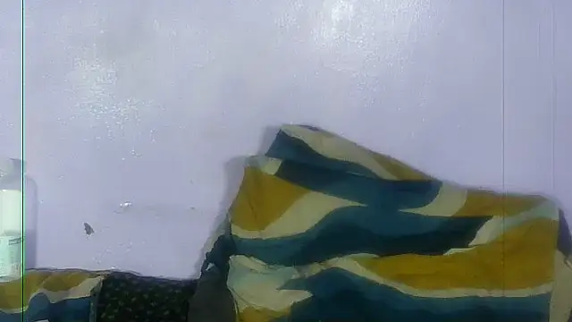 CurvyLara webcam