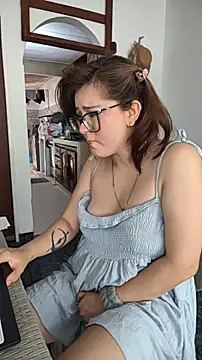 HunnyyLove webcam