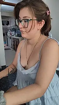HunnyyLove webcam