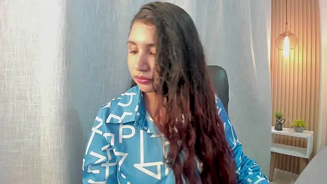 Victoria_Rosee webcam