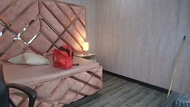 TamaraaHoney webcam