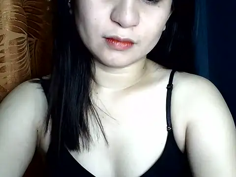 Mia_2022 webcam