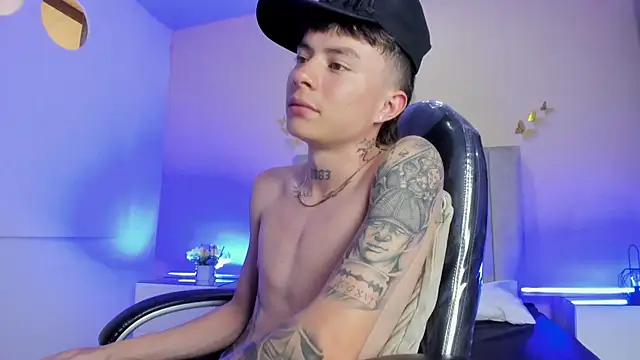 Nascary_Fox webcam