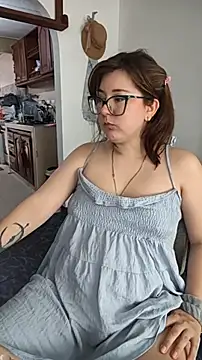 HunnyyLove webcam