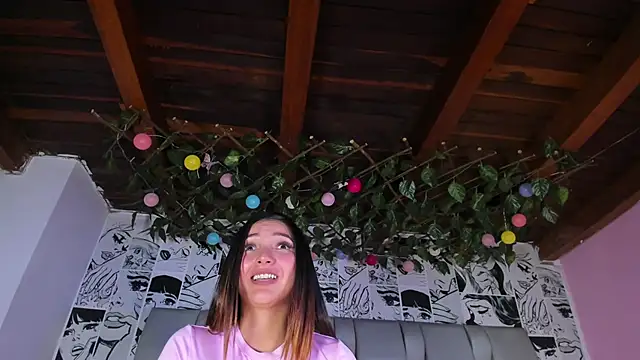 LucyRosse webcam