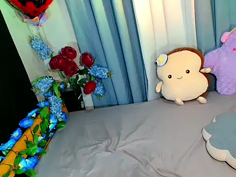 baby_kiraxx webcam