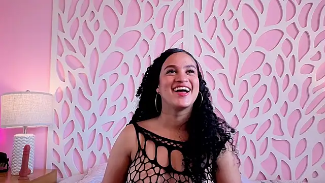VelaskaJones webcam