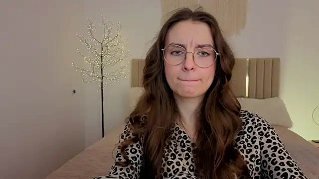 Real_cutie1 webcam