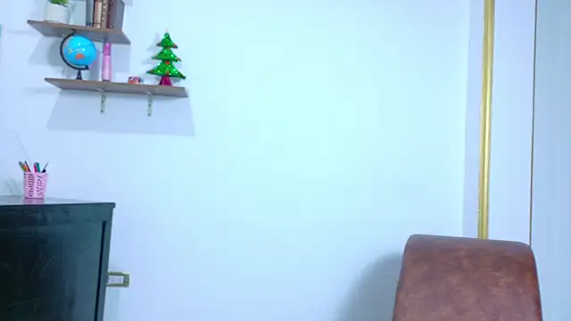 tiana_glow29 webcam