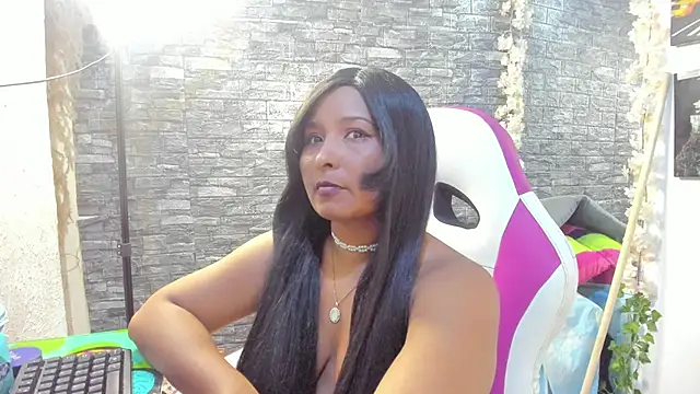 paola_ih webcam