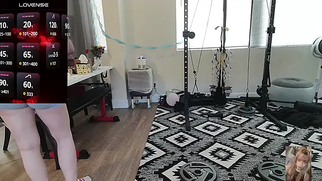 Blondiewithanass