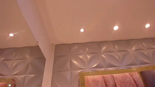 Charlotte_Ice1