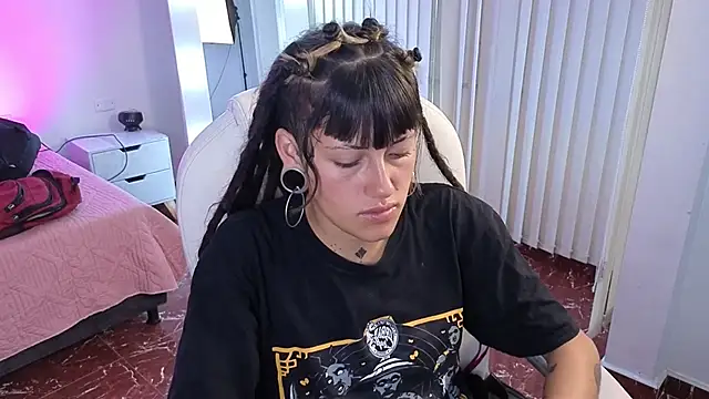 _sharlotte777 webcam