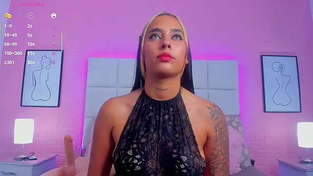 charlotte_kisss webcam