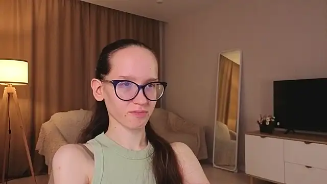 BettyBrowni webcam